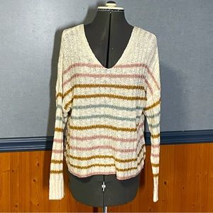 🔥3 for $15 Sale- EUC- V neck striped sweater size medium